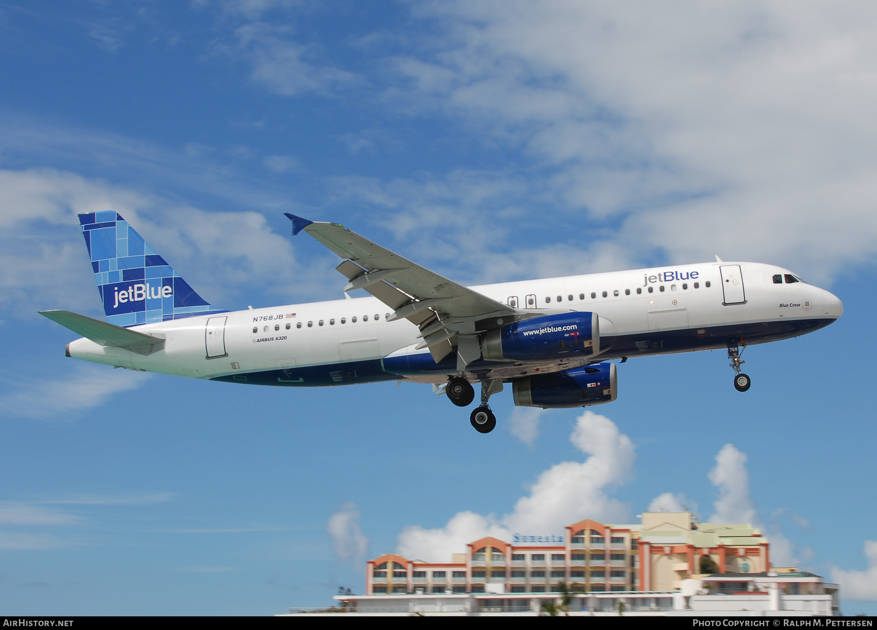 Aircraft Photo of N768JB | Airbus A320-232 | JetBlue Airways | AirHistory.net #524022