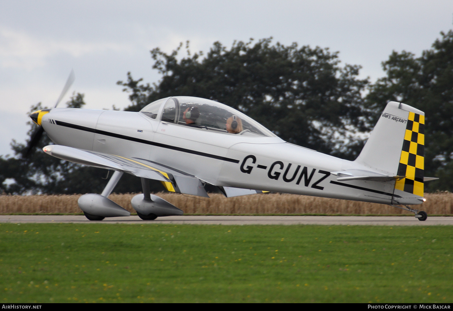 Aircraft Photo of G-GUNZ | Van's RV-8 | AirHistory.net #524081