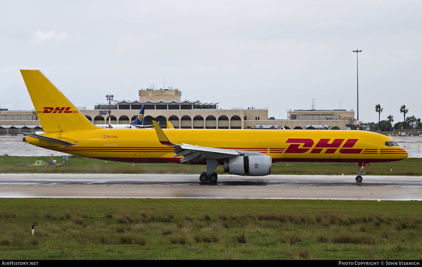 Aircraft Photo of OE-LNQ | Boeing 757-223(PCF) | DHL International | AirHistory.net #524125