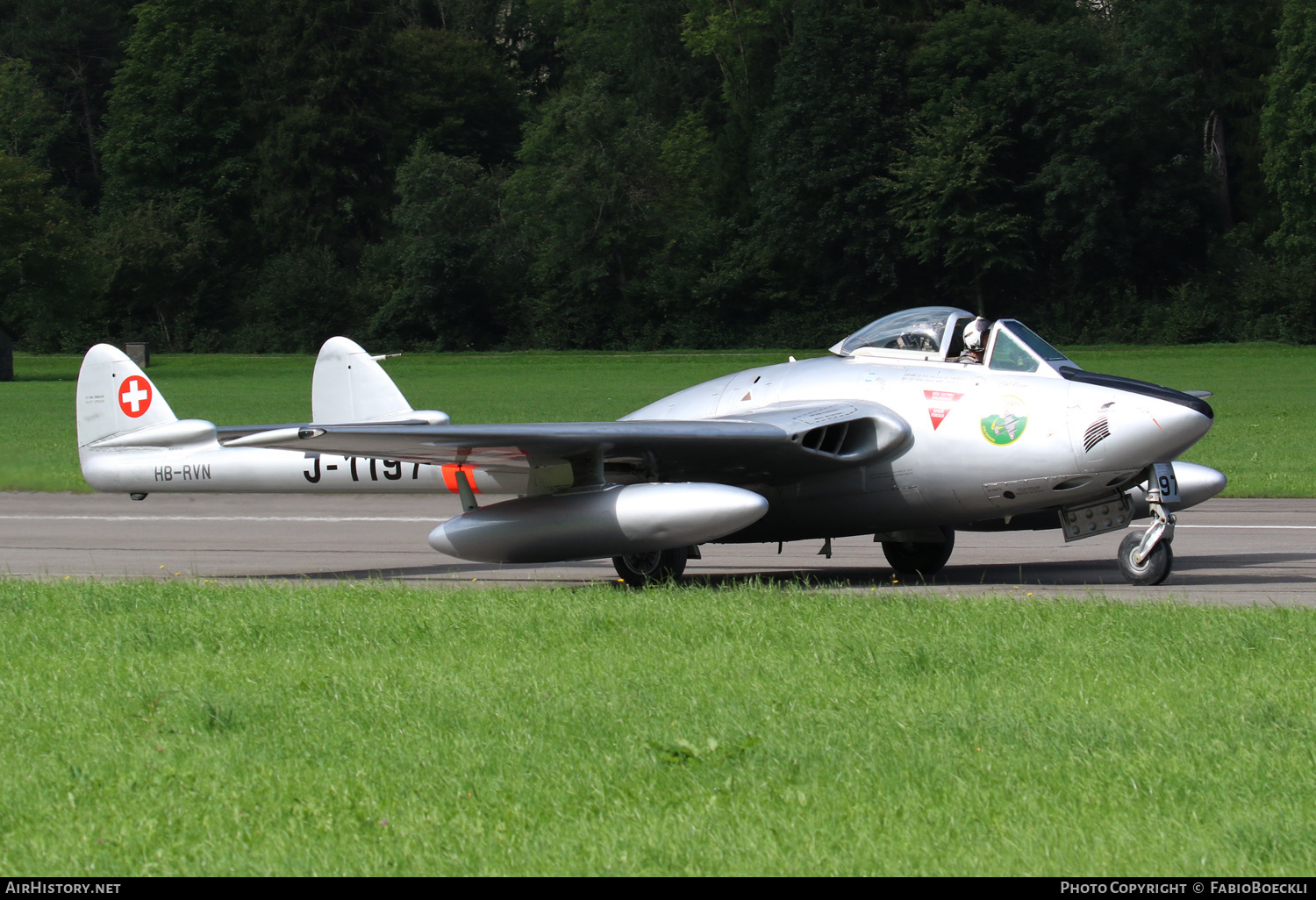 Aircraft Photo of HB-RVN / J-1197 | De Havilland D.H. 100 Vampire FB6 | Switzerland - Air Force | AirHistory.net #524178