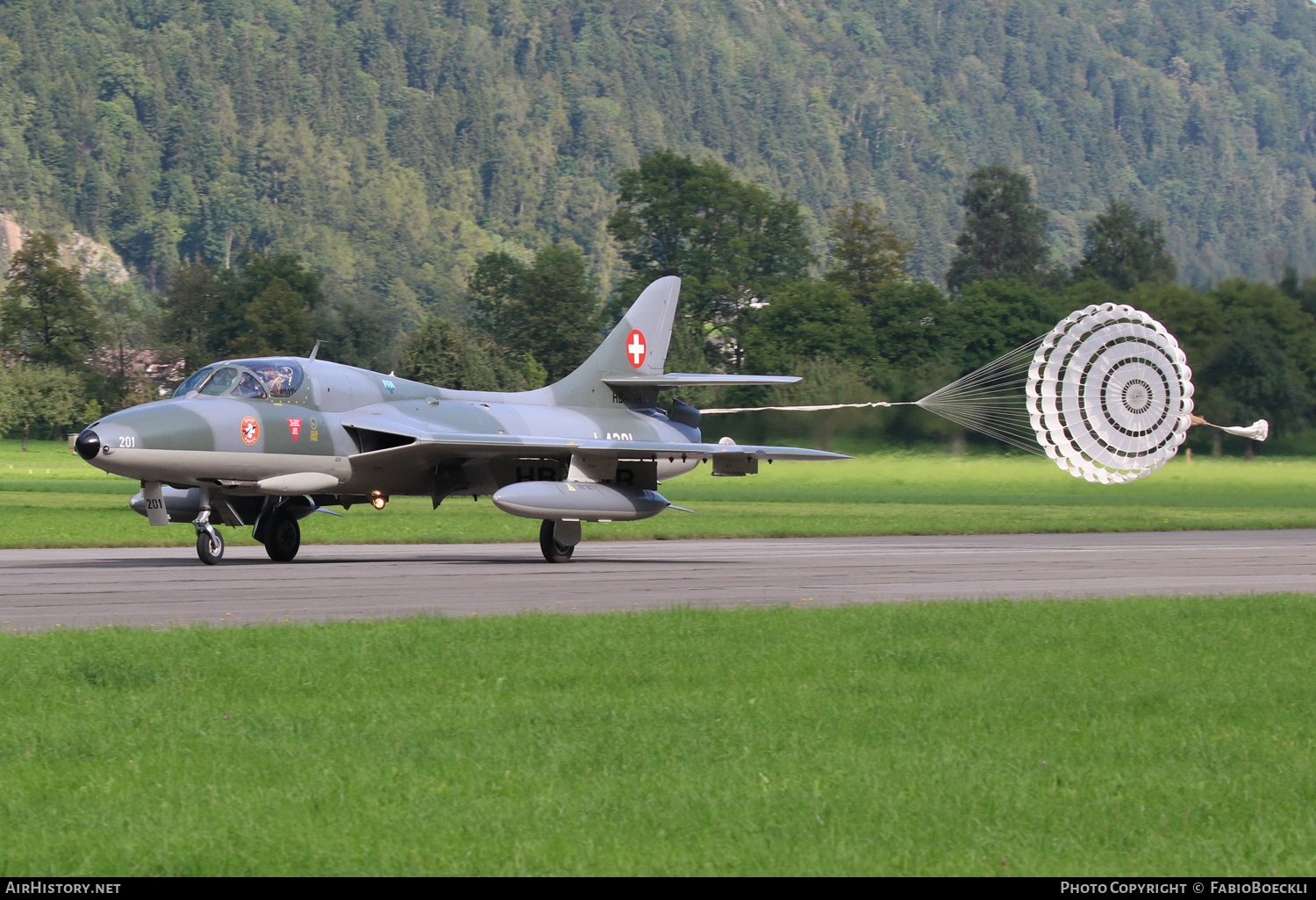 Aircraft Photo of HB-RVR / J-4201 | Hawker Hunter T68 | Switzerland - Air Force | AirHistory.net #524193
