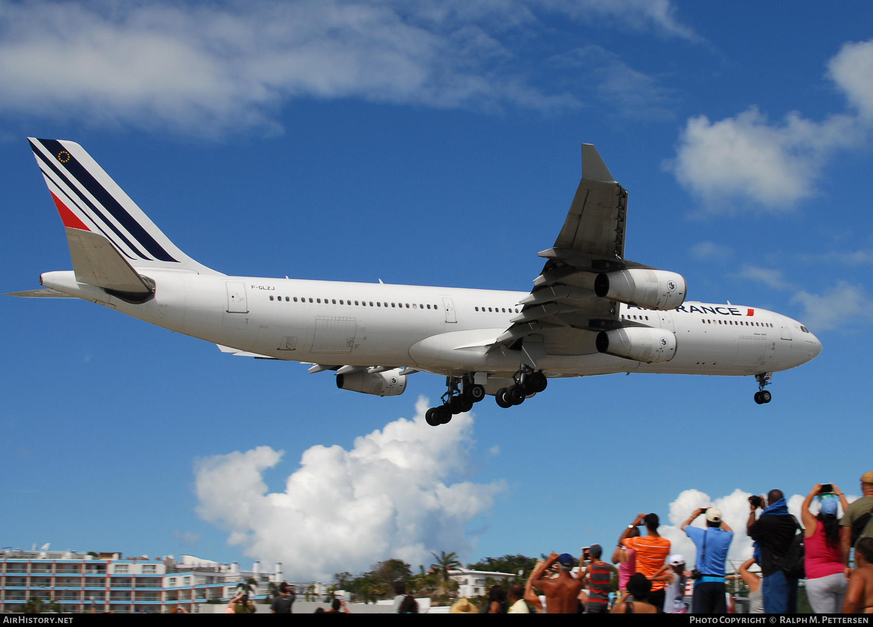 Aircraft Photo of F-GLZJ | Airbus A340-313 | Air France | AirHistory.net #524212