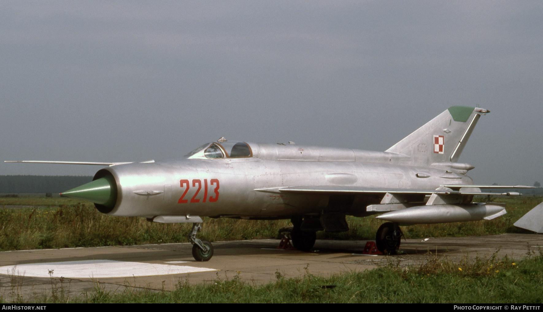 Aircraft Photo of 2213 | Mikoyan-Gurevich MiG-21R | Poland - Air Force | AirHistory.net #524229