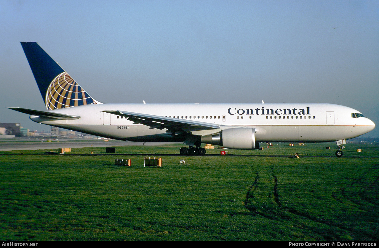 Aircraft Photo of N69154 | Boeing 767-224/ER | Continental Airlines | AirHistory.net #524272