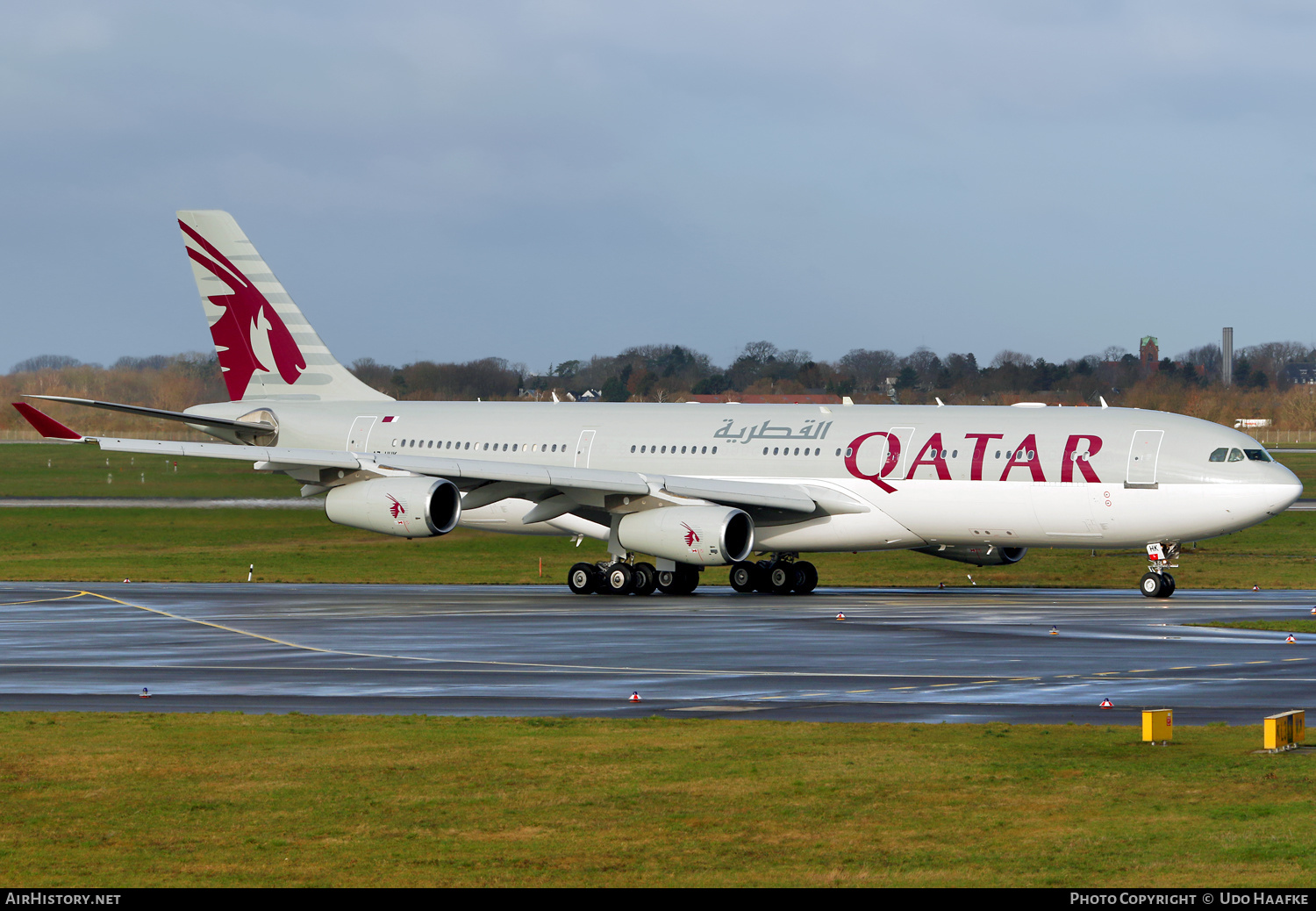 Aircraft Photo of A7-HHK | Airbus A340-211 | Qatar Airways | AirHistory.net #524318