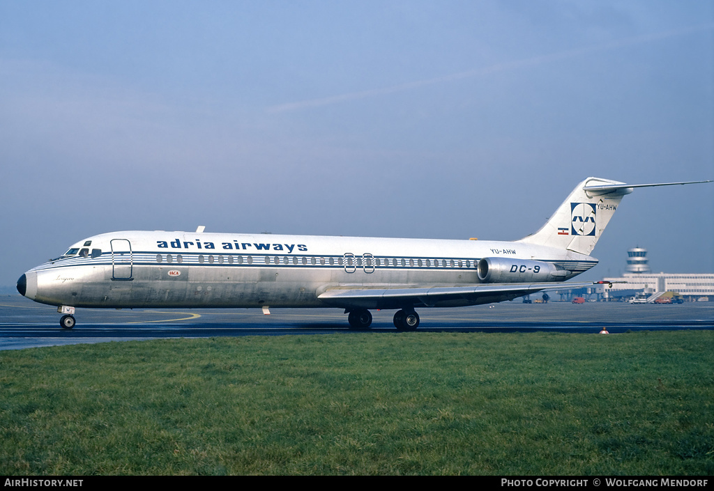 Aircraft Photo of YU-AHW | McDonnell Douglas DC-9-33RC | Adria Airways | AirHistory.net #524345