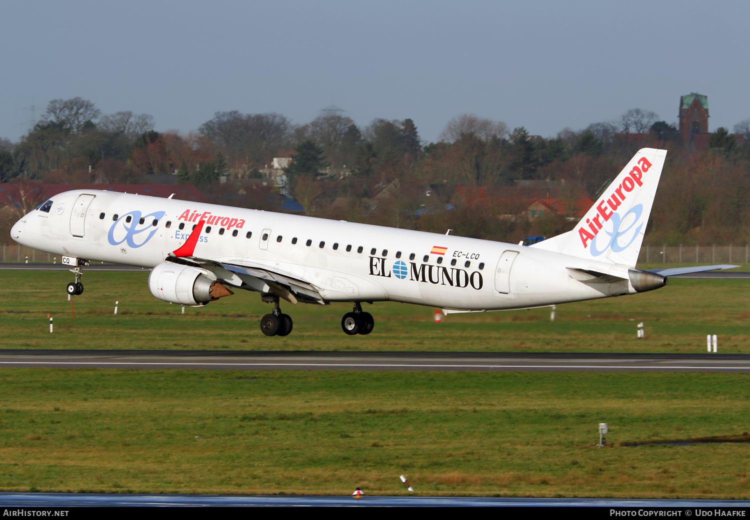 Aircraft Photo of EC-LCQ | Embraer 195LR (ERJ-190-200LR) | Air Europa Express | AirHistory.net #524368