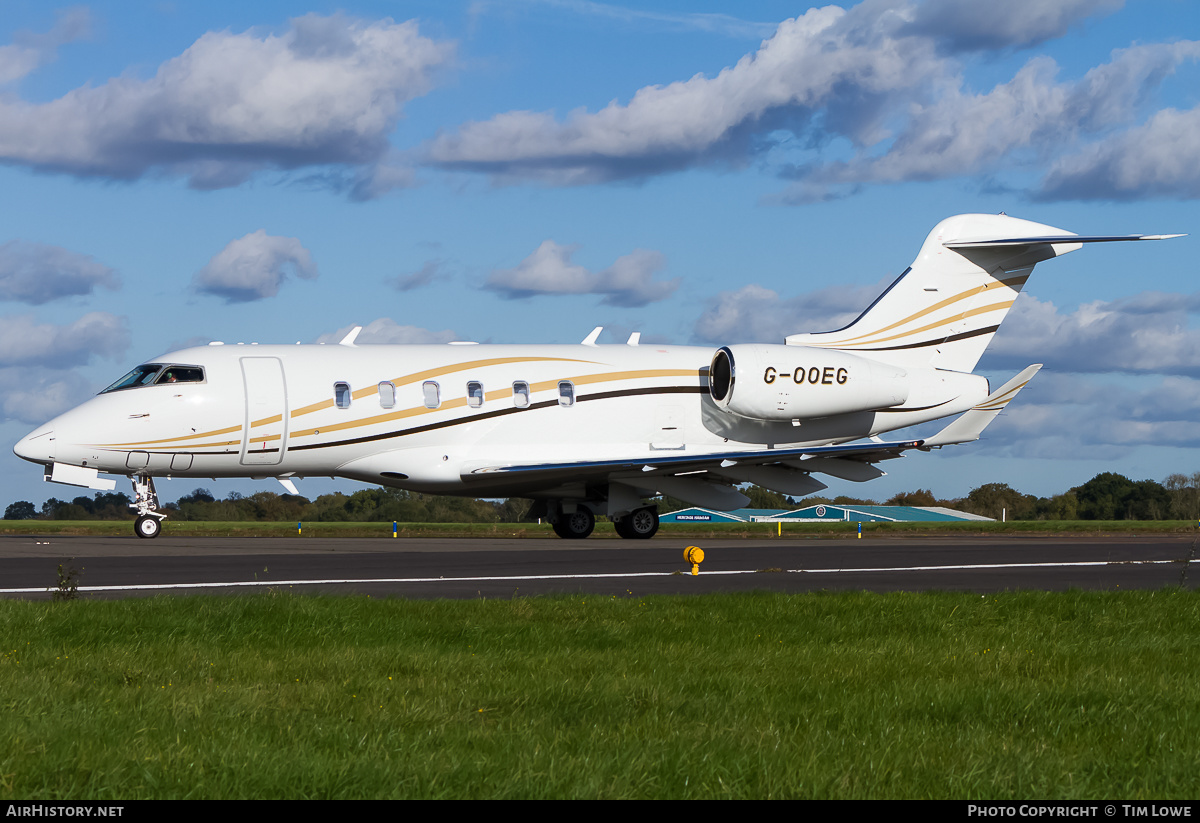 Aircraft Photo of G-OOEG | Bombardier Challenger 350 (BD-100-1A10) | AirHistory.net #524424
