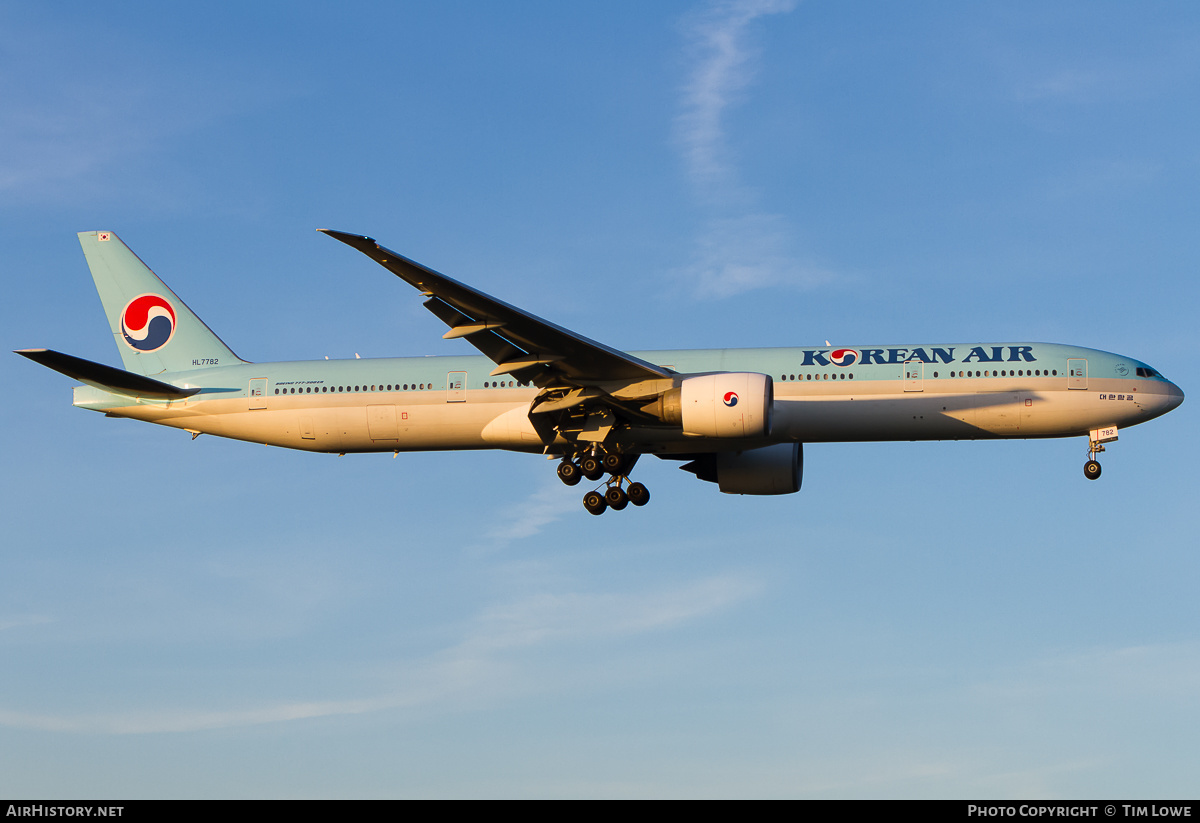 Aircraft Photo of HL7782 | Boeing 777-3B5/ER | Korean Air | AirHistory.net #524531