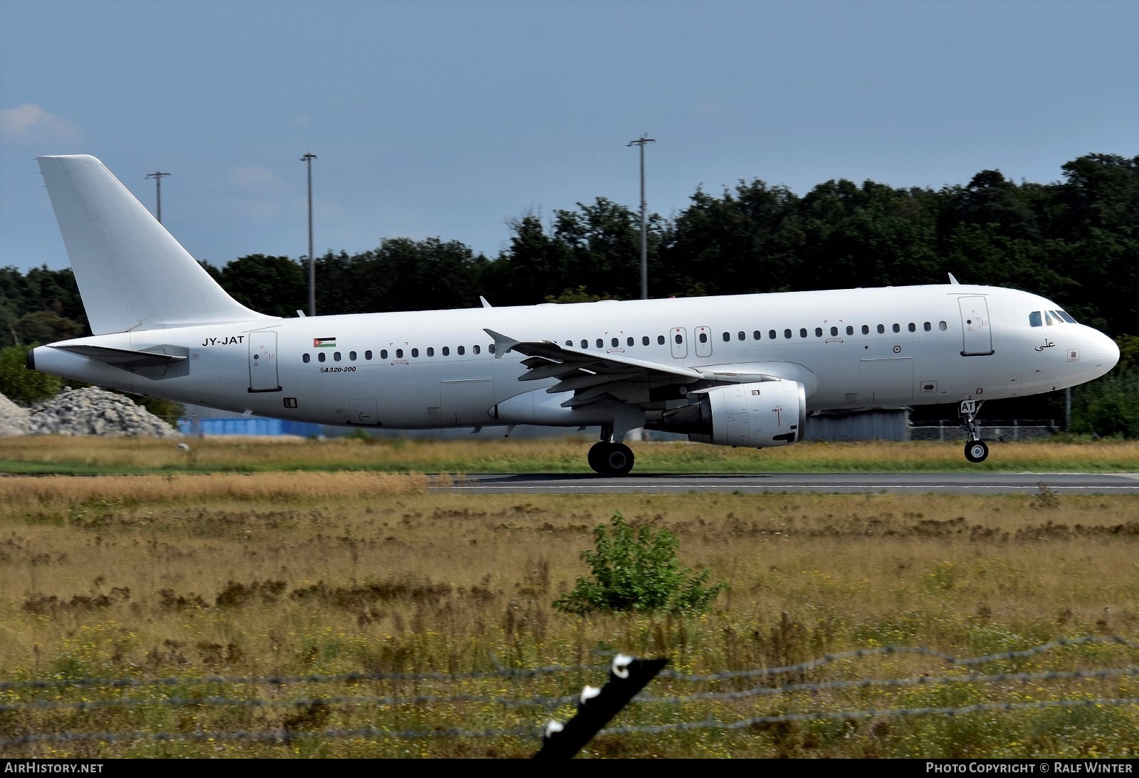 Aircraft Photo of JY-JAT | Airbus A320-211 | Jordan Aviation - JAV | AirHistory.net #524733