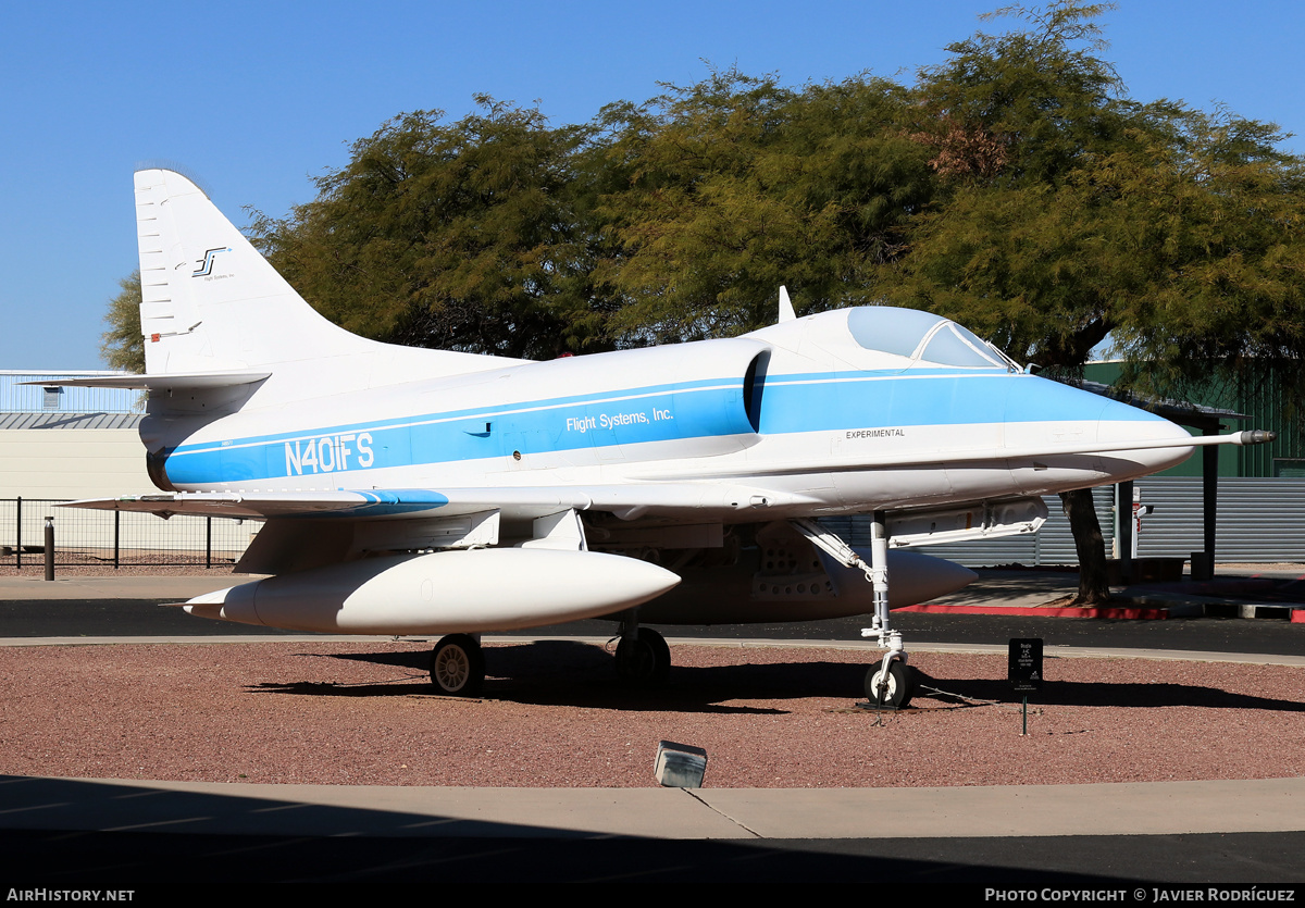 Aircraft Photo of N401FS | Douglas A-4C Skyhawk (A4D-2N) | Flight Systems Inc. | AirHistory.net #524776