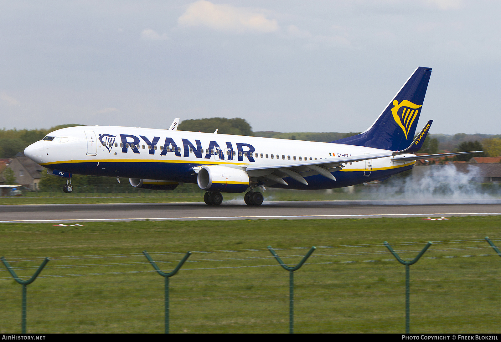 Aircraft Photo of EI-FZJ | Boeing 737-800 | Ryanair | AirHistory.net #524867