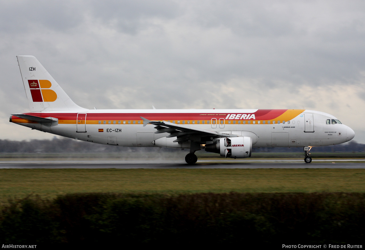 Aircraft Photo of EC-IZH | Airbus A320-214 | Iberia | AirHistory.net #525009