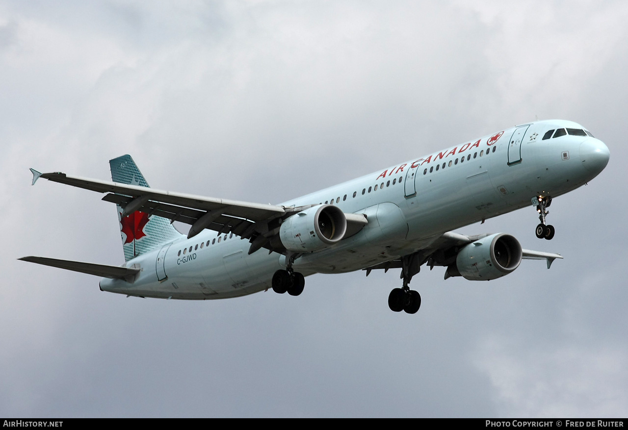 Aircraft Photo of C-GJWD | Airbus A321-211 | Air Canada | AirHistory.net #525015