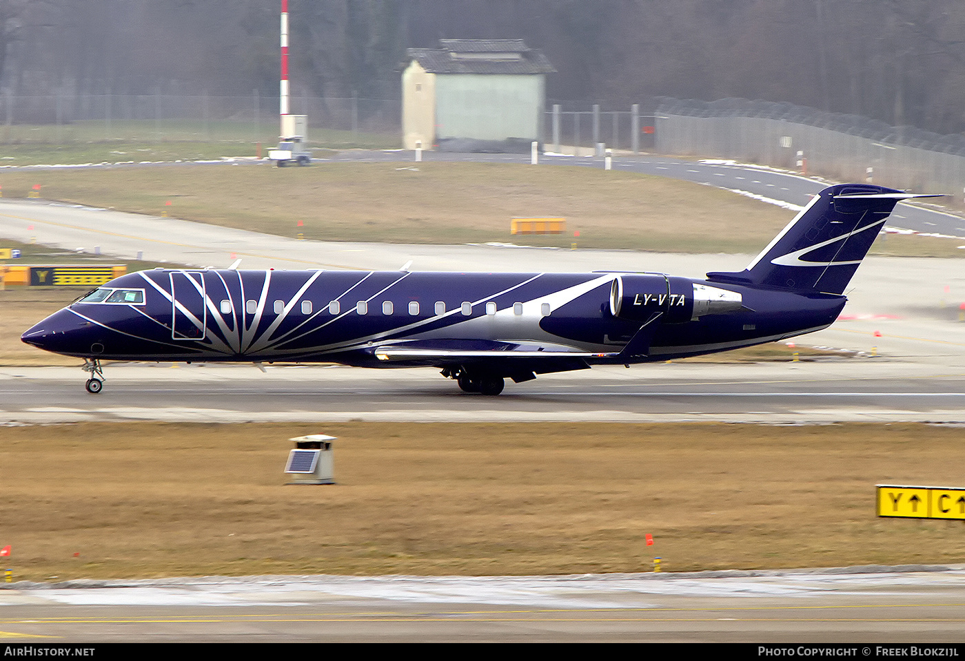 Aircraft Photo of LY-VTA | Bombardier CRJ-200LR (CL-600-2B19) | AirHistory.net #525051