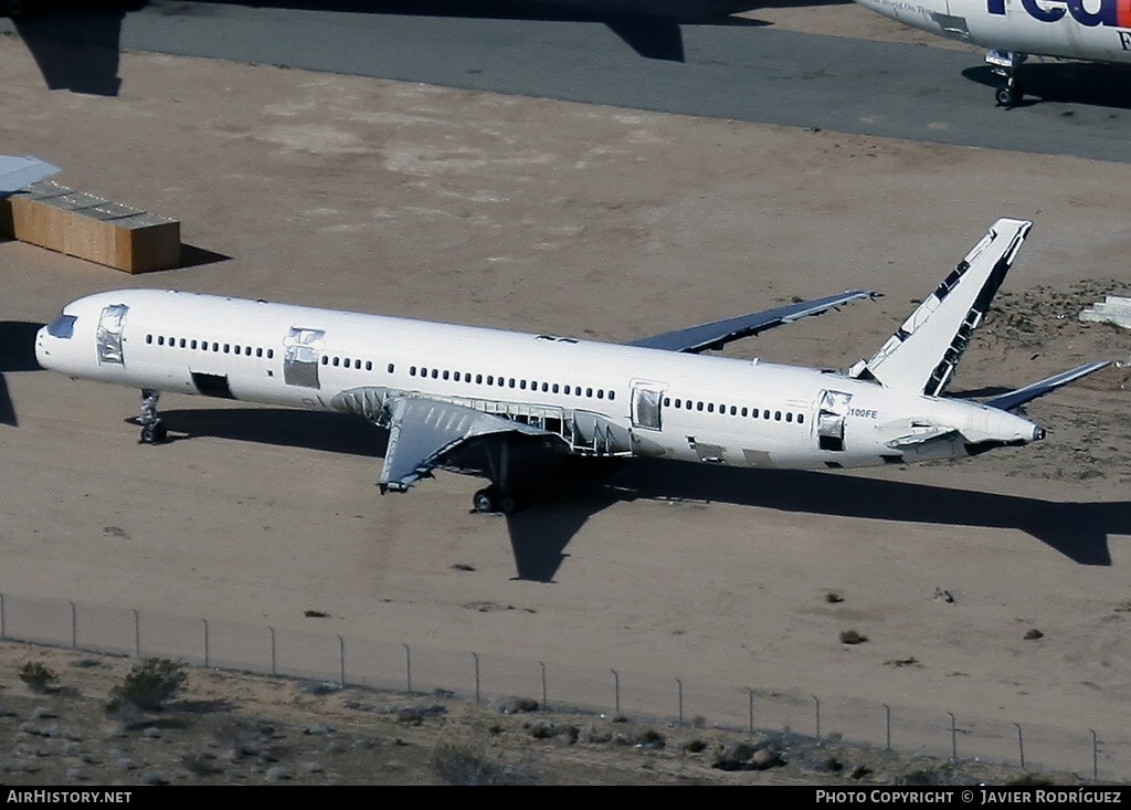Aircraft Photo of N100FE | Boeing 757-236 | AirHistory.net #525181
