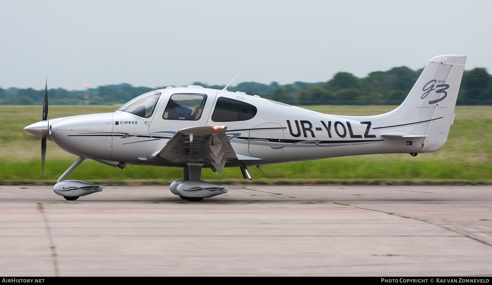 Aircraft Photo of UR-YOLZ | Cirrus SR-22 G3-GTS | AirHistory.net #525194