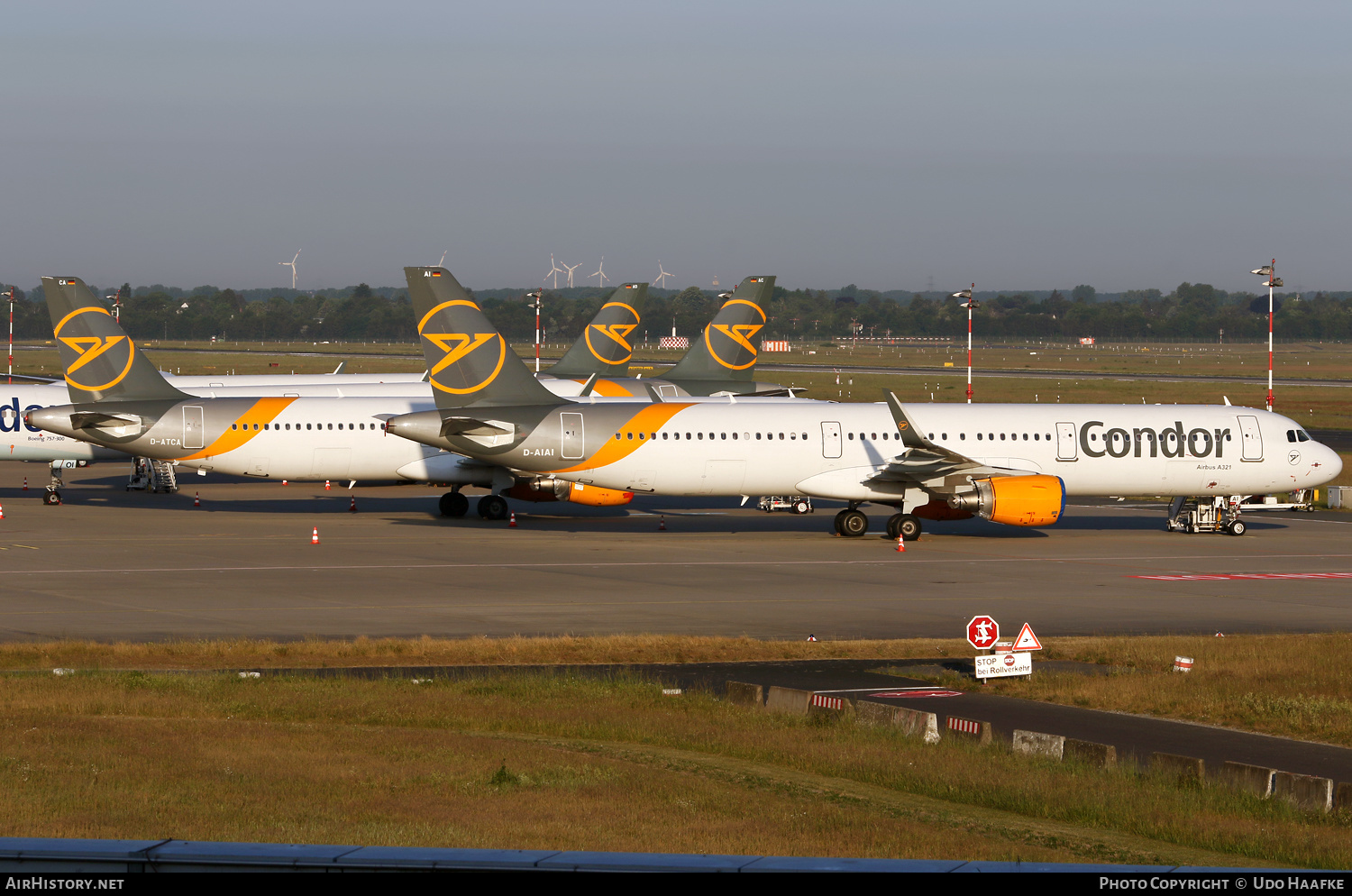 Aircraft Photo of D-AIAI | Airbus A321-211 | Condor Flugdienst | AirHistory.net #525208