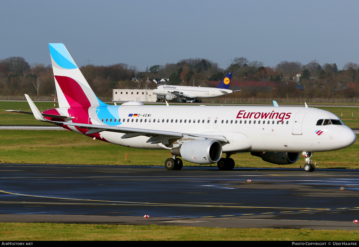 Aircraft Photo of D-AEWI | Airbus A320-214 | Eurowings | AirHistory.net #525211