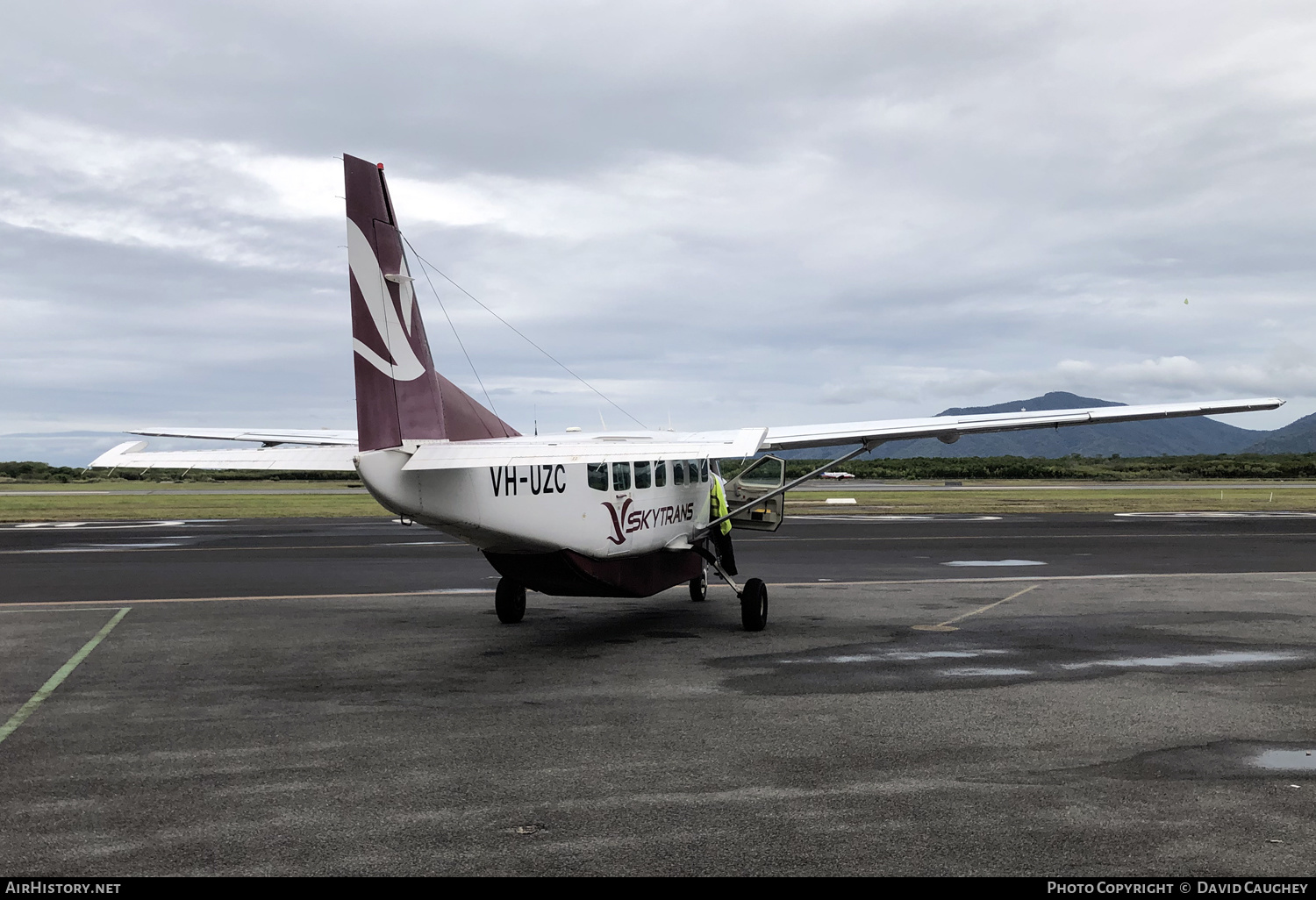 Aircraft Photo of VH-UZC | Cessna 208B Grand Caravan | Skytrans Airlines | AirHistory.net #525277