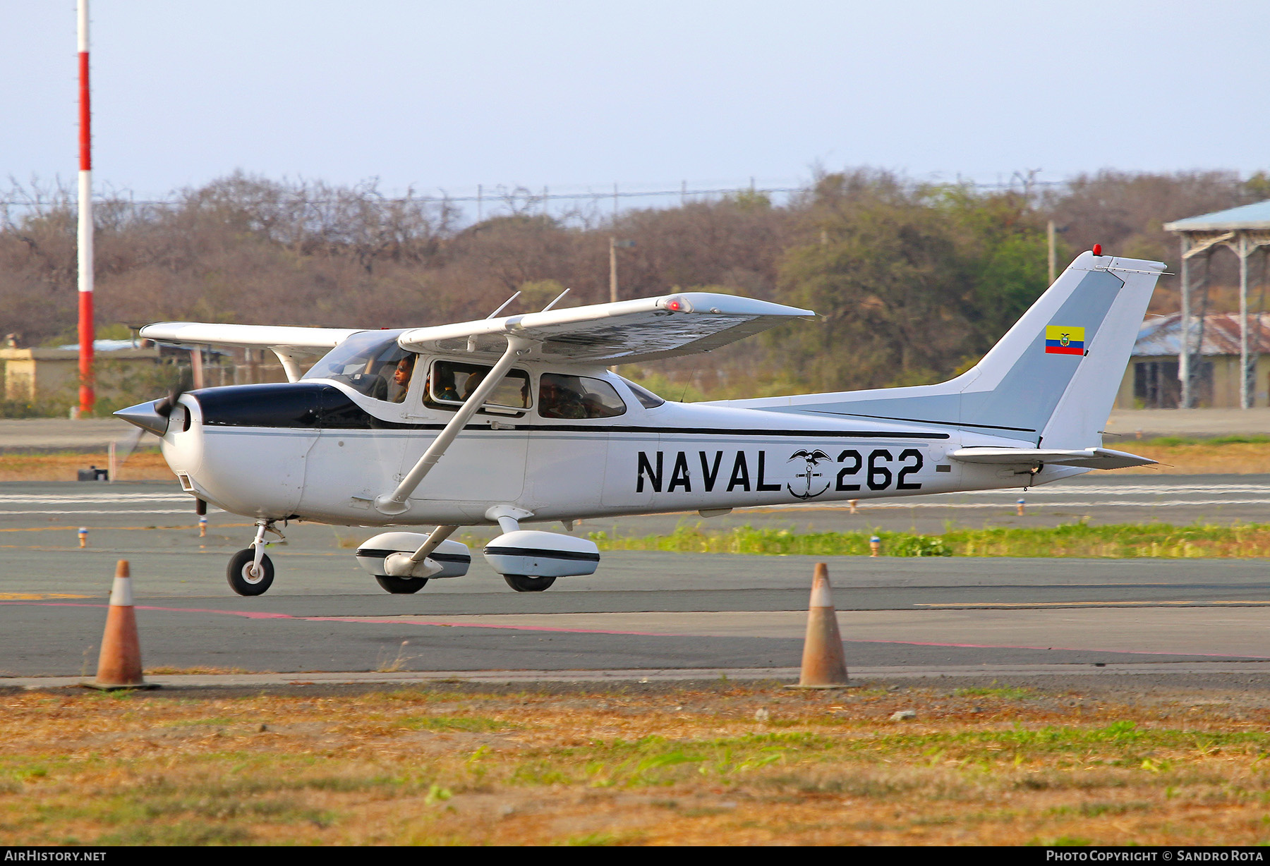 Aircraft Photo of AN-262 | Cessna 172S Skyhawk | Ecuador - Navy | AirHistory.net #525295