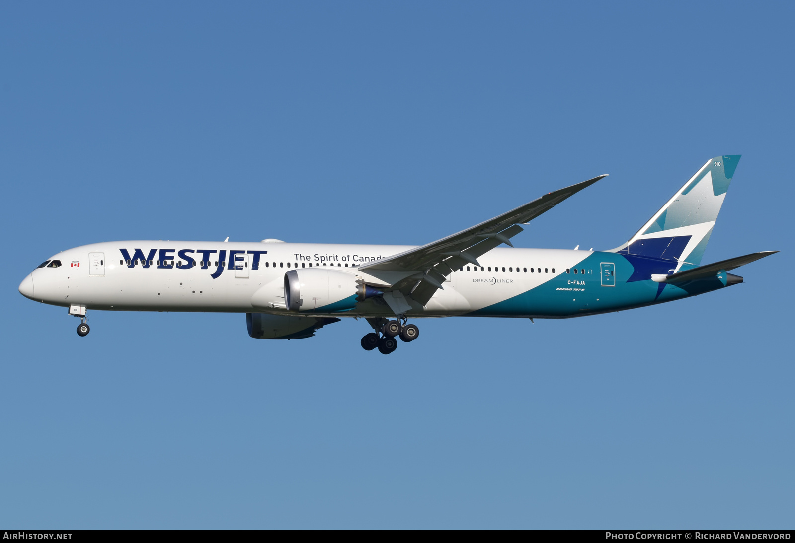 Aircraft Photo of C-FAJA | Boeing 787-9 Dreamliner | WestJet | AirHistory.net #525425