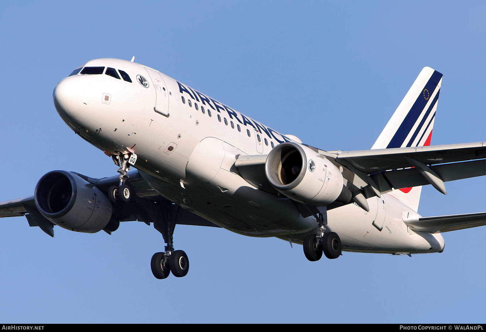 Aircraft Photo of F-GUGQ | Airbus A318-111 | Air France | AirHistory.net #525433