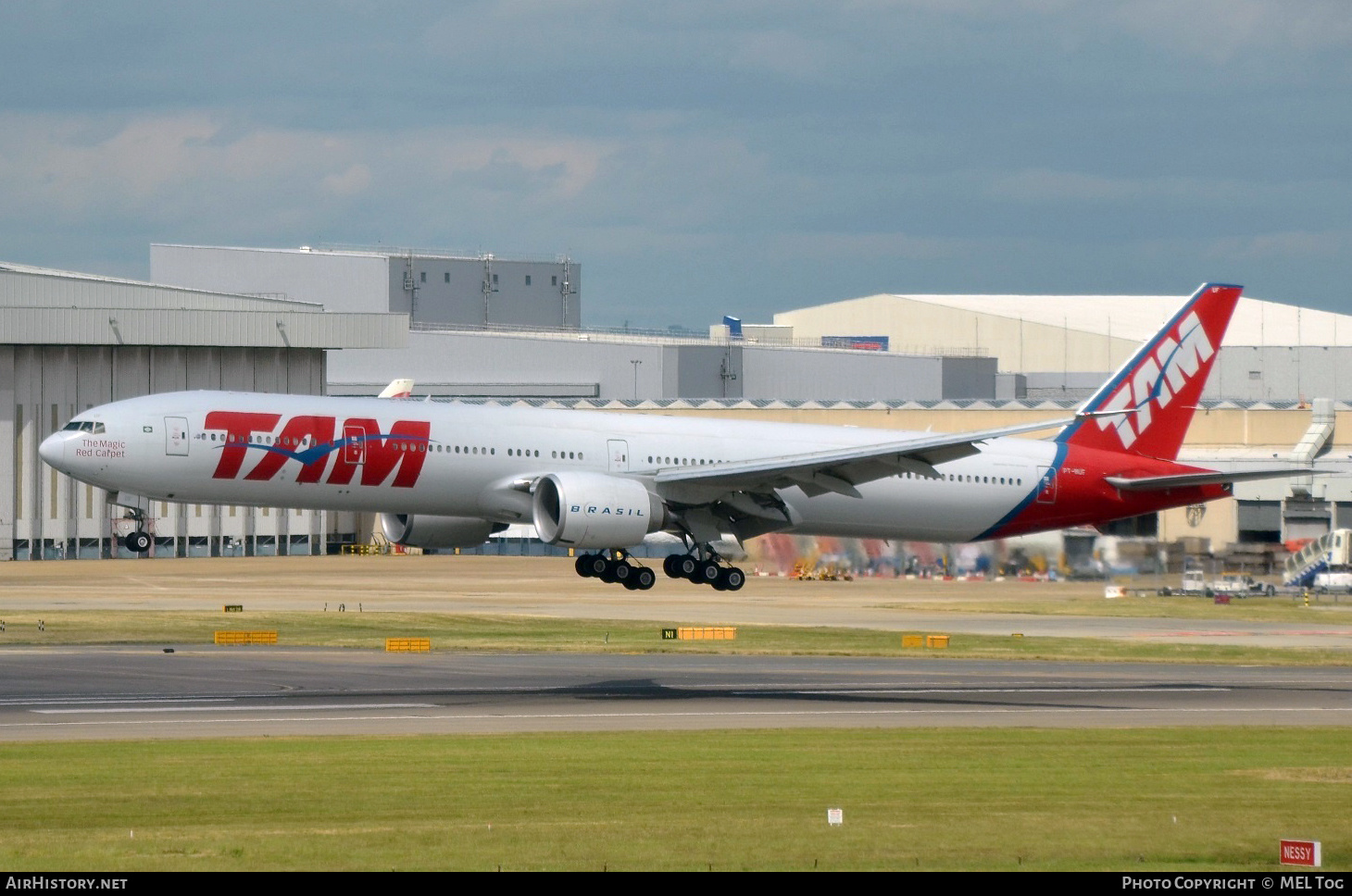 Aircraft Photo of PT-MUF | Boeing 777-32W/ER | TAM Linhas Aéreas | AirHistory.net #525493