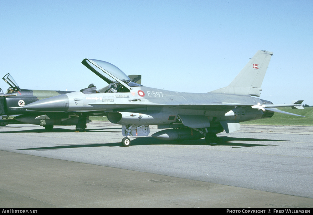 Aircraft Photo of E-597 | General Dynamics F-16A Fighting Falcon | Denmark - Air Force | AirHistory.net #525527