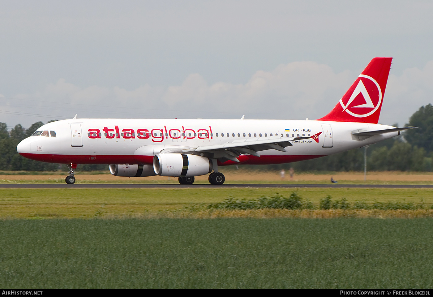 Aircraft Photo of UR-AJB | Airbus A320-233 | AtlasGlobal Airlines | AirHistory.net #525559