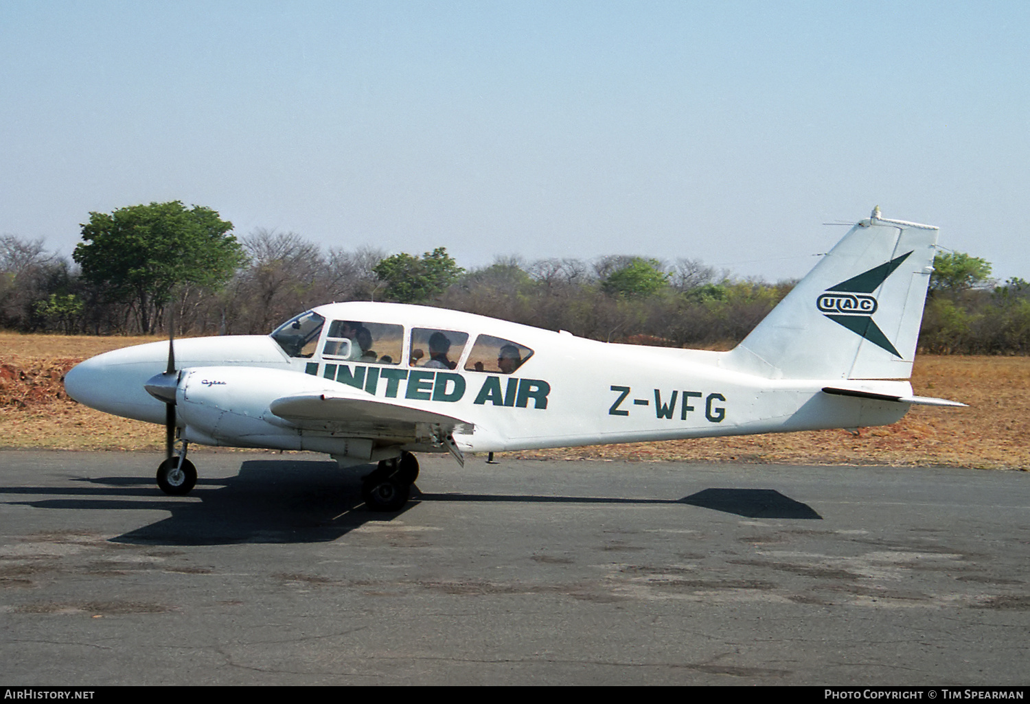 Aircraft Photo of Z-WFG | Piper PA-23-250 Aztec B | United Air Charters - UAC | AirHistory.net #525632