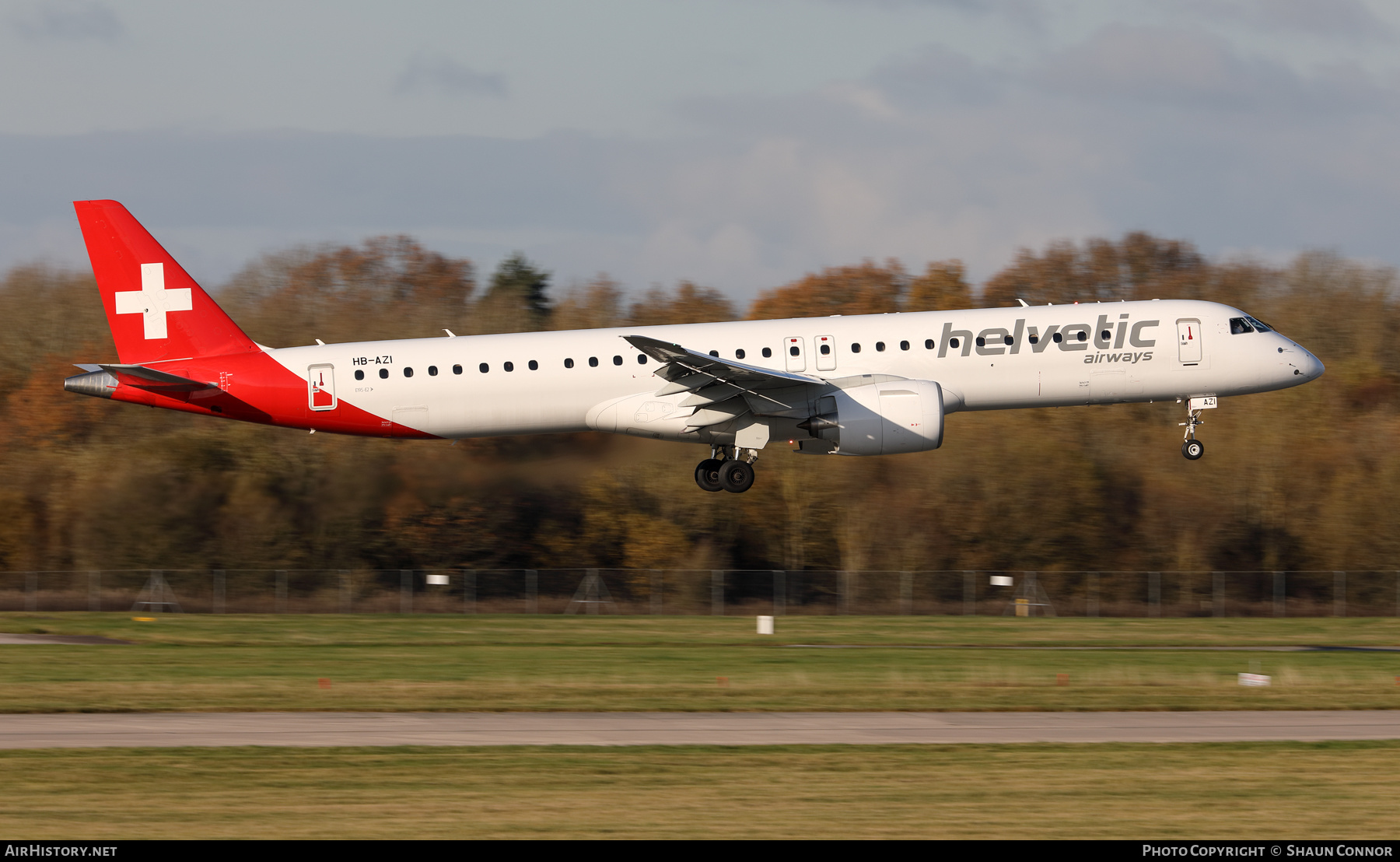 Aircraft Photo of HB-AZI | Embraer 195-E2 (ERJ-190-400) | Helvetic Airways | AirHistory.net #525849