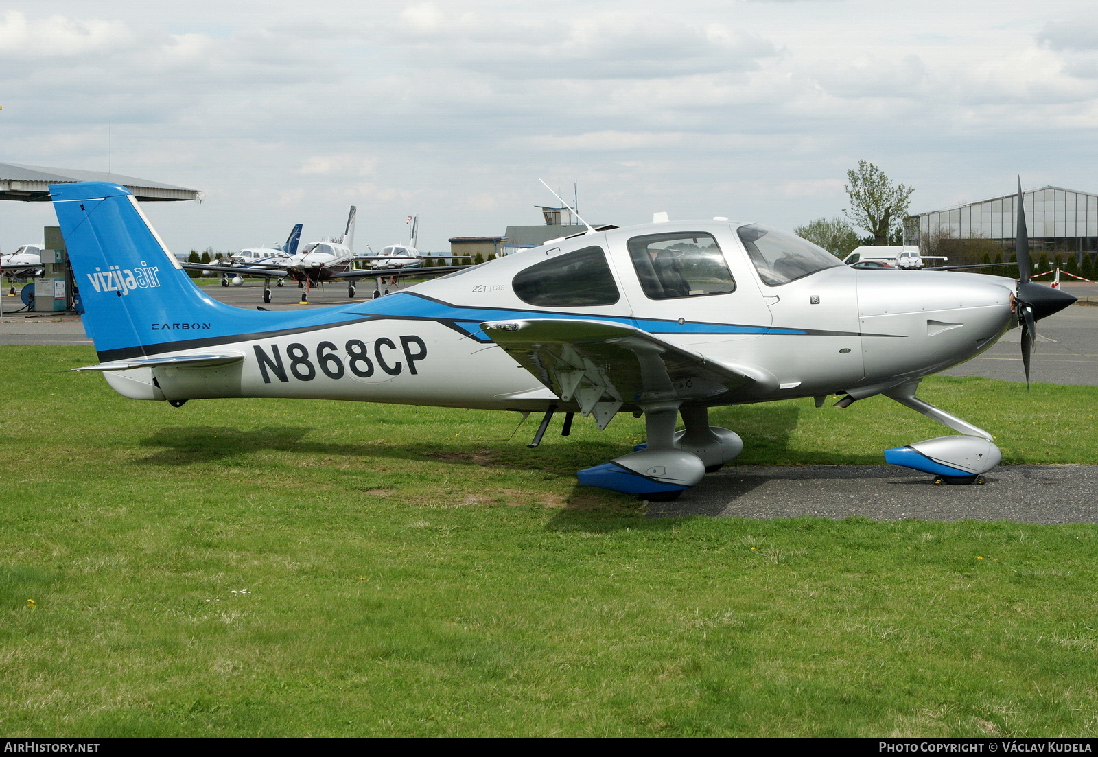Aircraft Photo of N868CP | Cirrus SR-22T G5-GTS Carbon | Vizija Air | AirHistory.net #525850
