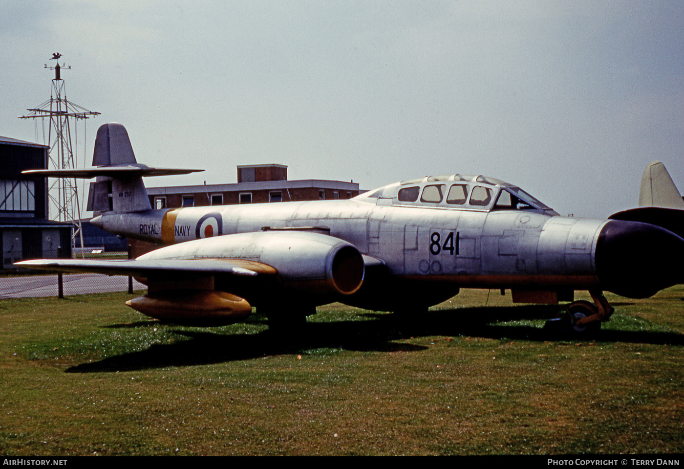 Aircraft Photo of WM292 | Gloster Meteor TT20 | UK - Navy | AirHistory.net #525893