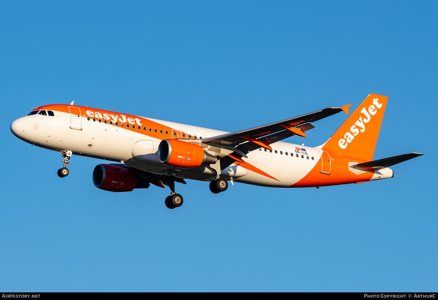 Aircraft Photo of OE-IJL | Airbus A320-214 | EasyJet | AirHistory.net #526075