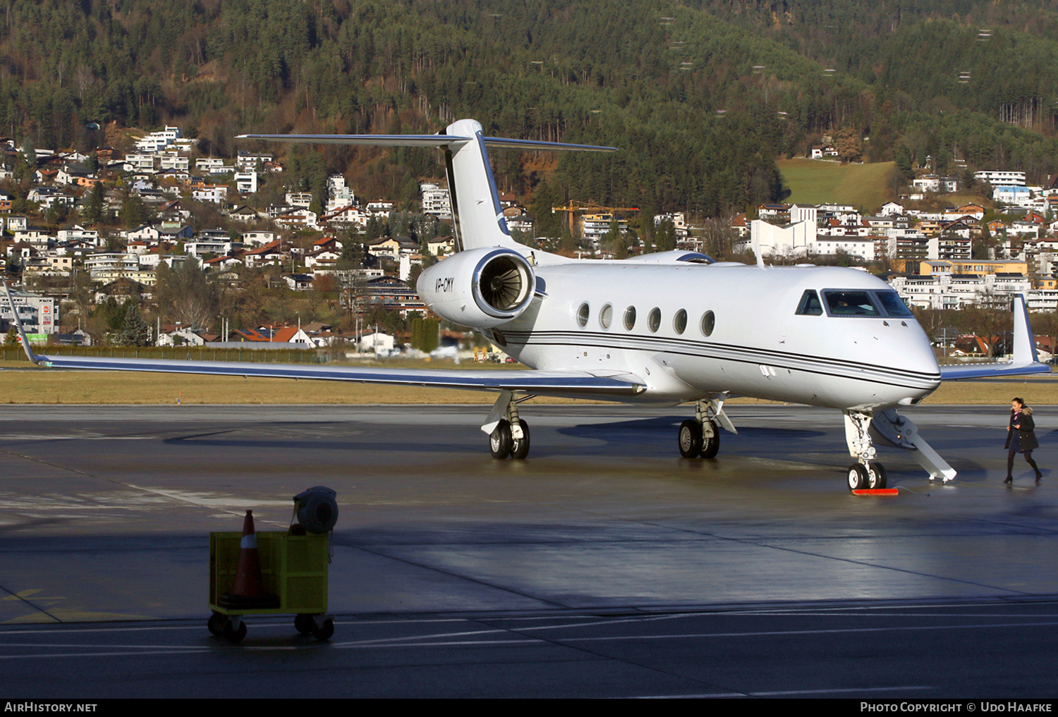 Aircraft Photo of VP-CMY | Gulfstream Aerospace G-IV-X Gulfstream G450 | AirHistory.net #526090