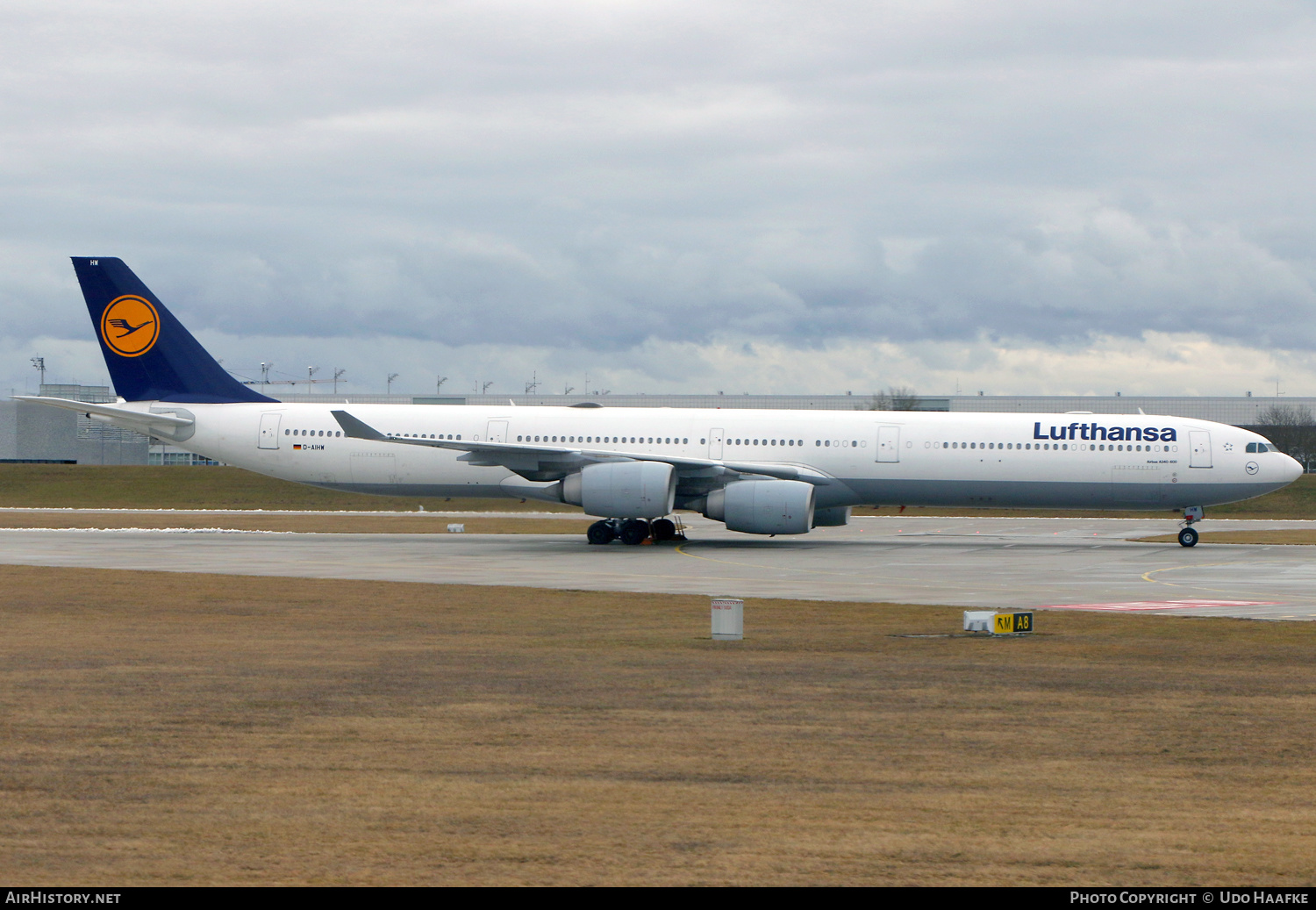 Aircraft Photo of D-AIHW | Airbus A340-642 | Lufthansa | AirHistory.net #526185