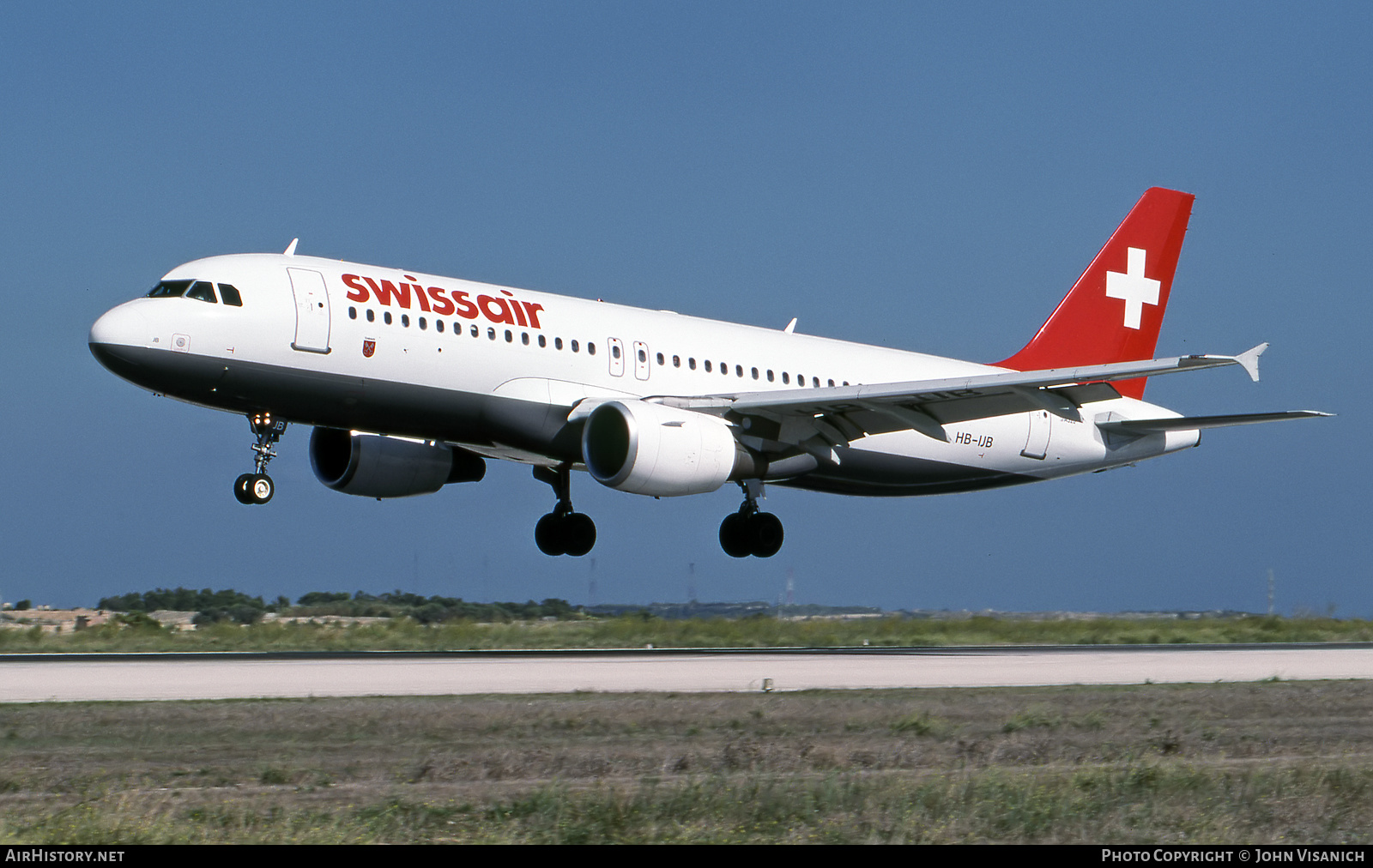 Aircraft Photo of HB-IJB | Airbus A320-214 | Swissair | AirHistory.net #526212