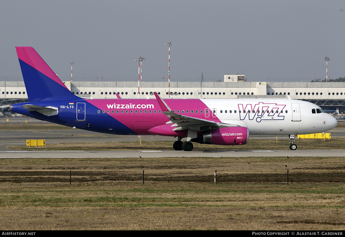 Aircraft Photo of HA-LYG | Airbus A320-232 | Wizz Air | AirHistory.net #526256