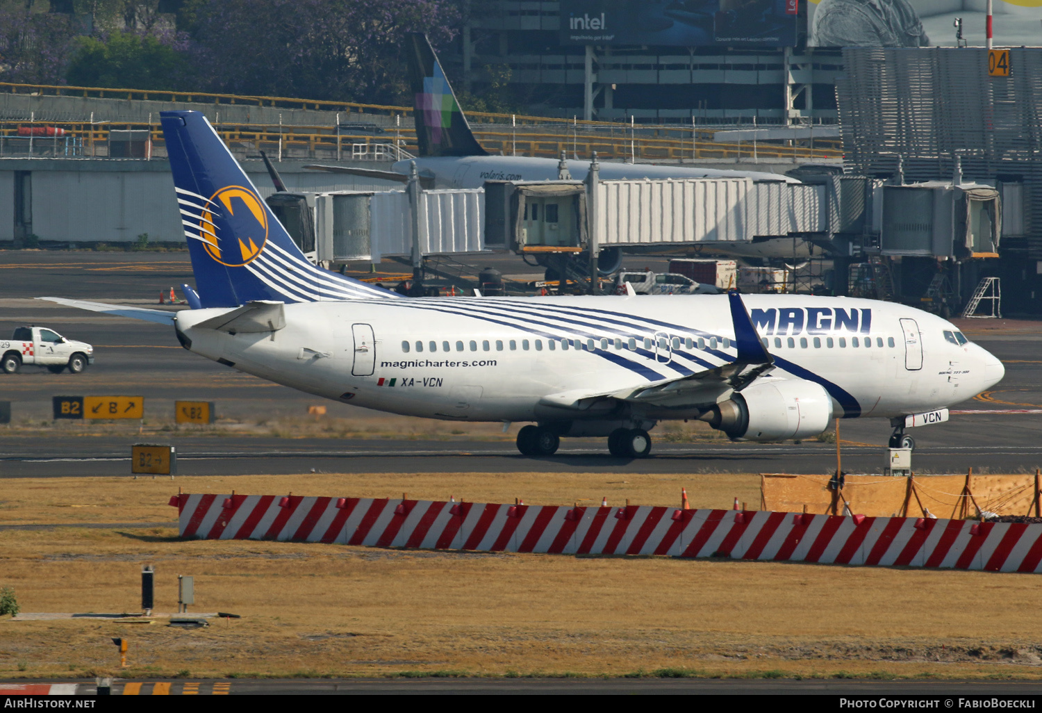 Aircraft Photo of XA-VCN | Boeing 737-3H4 | Magnicharters | AirHistory.net #526285