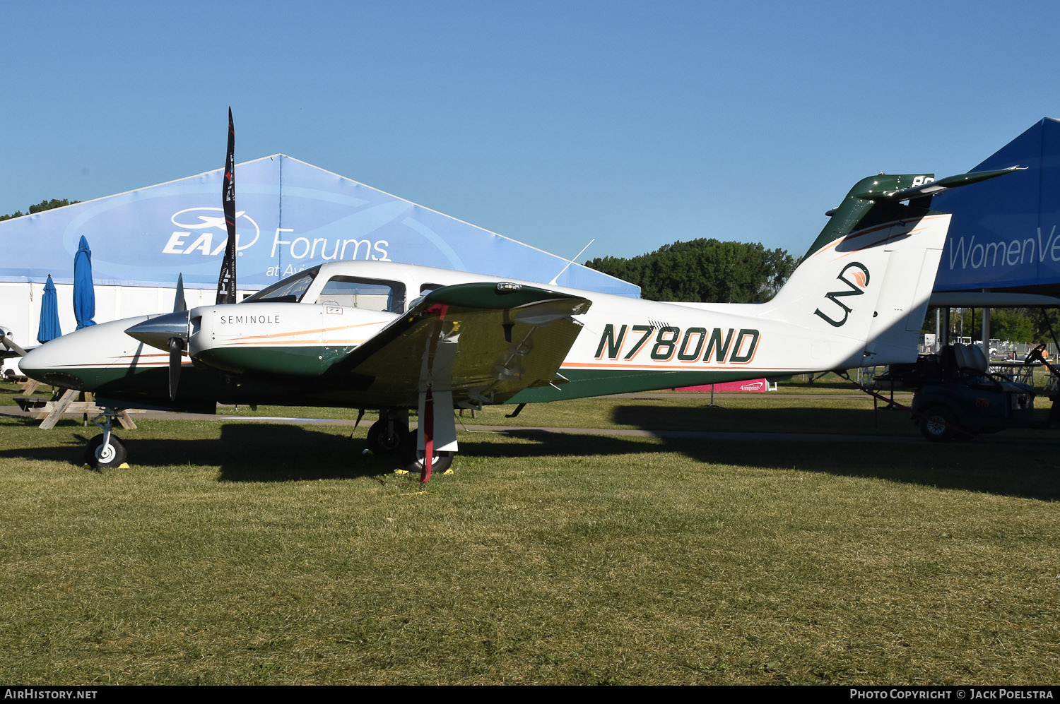 Aircraft Photo of N780ND | Piper PA-44-180 Seminole | University of North Dakota | AirHistory.net #526295