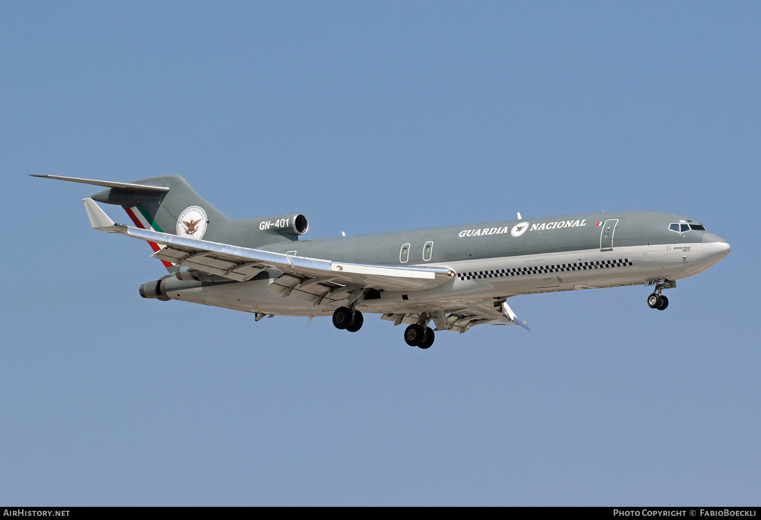 Aircraft Photo of GN-401 / XC-MPF | Boeing 727-264/Adv(F) | Mexico - Guardia Nacional | AirHistory.net #526301