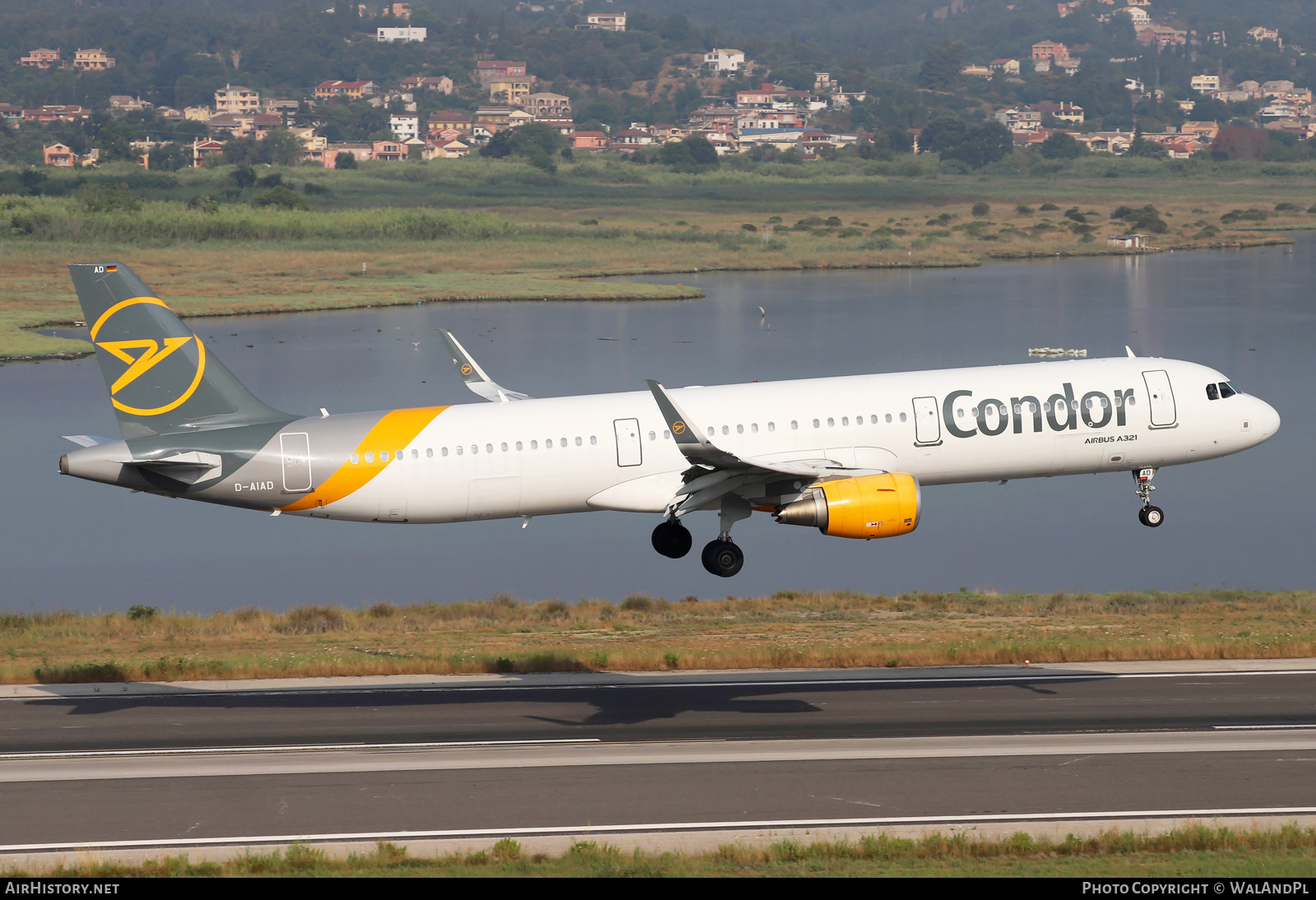 Aircraft Photo of D-AIAD | Airbus A321-211 | Condor Flugdienst | AirHistory.net #526342
