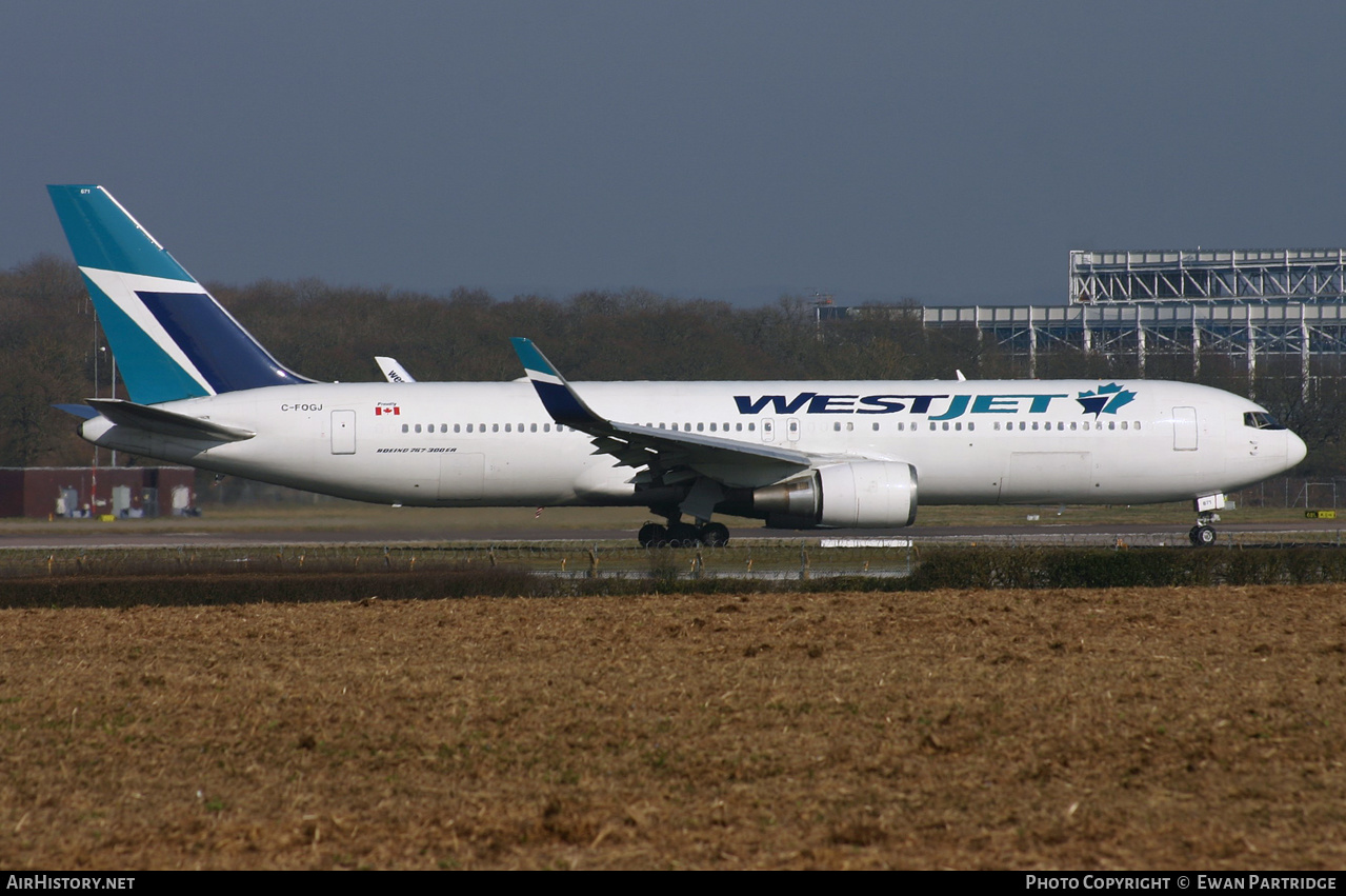 Aircraft Photo of C-FOGJ | Boeing 767-338/ER | WestJet | AirHistory.net #526357