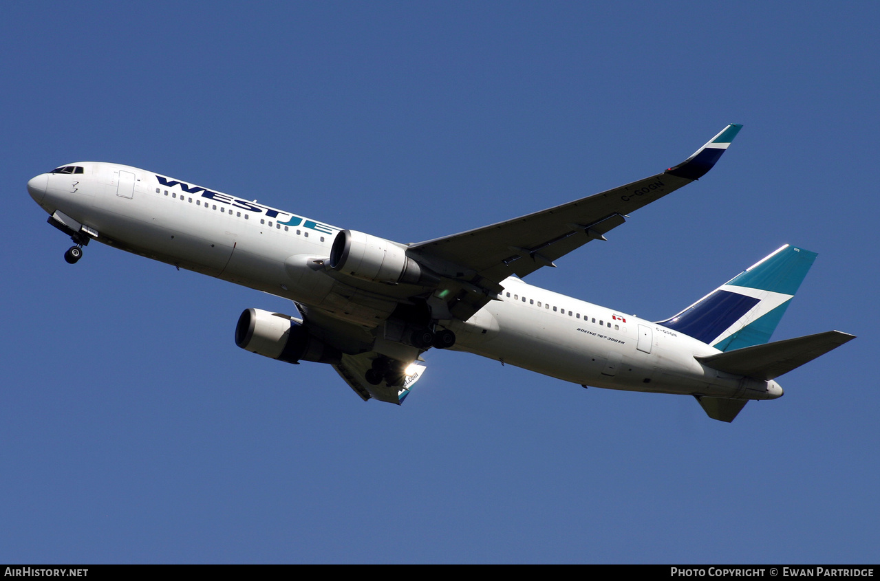 Aircraft Photo of C-GOGN | Boeing 767-338/ER | WestJet | AirHistory.net #526363