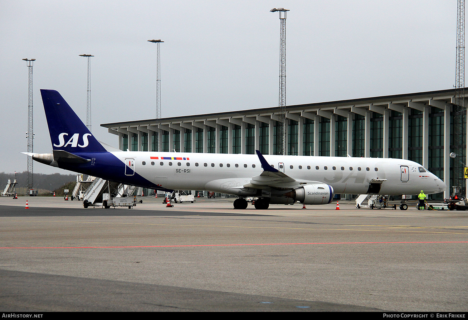 Aircraft Photo of SE-RSI | Embraer 195LR (ERJ-190-200LR) | Scandinavian Airlines - SAS | AirHistory.net #526381