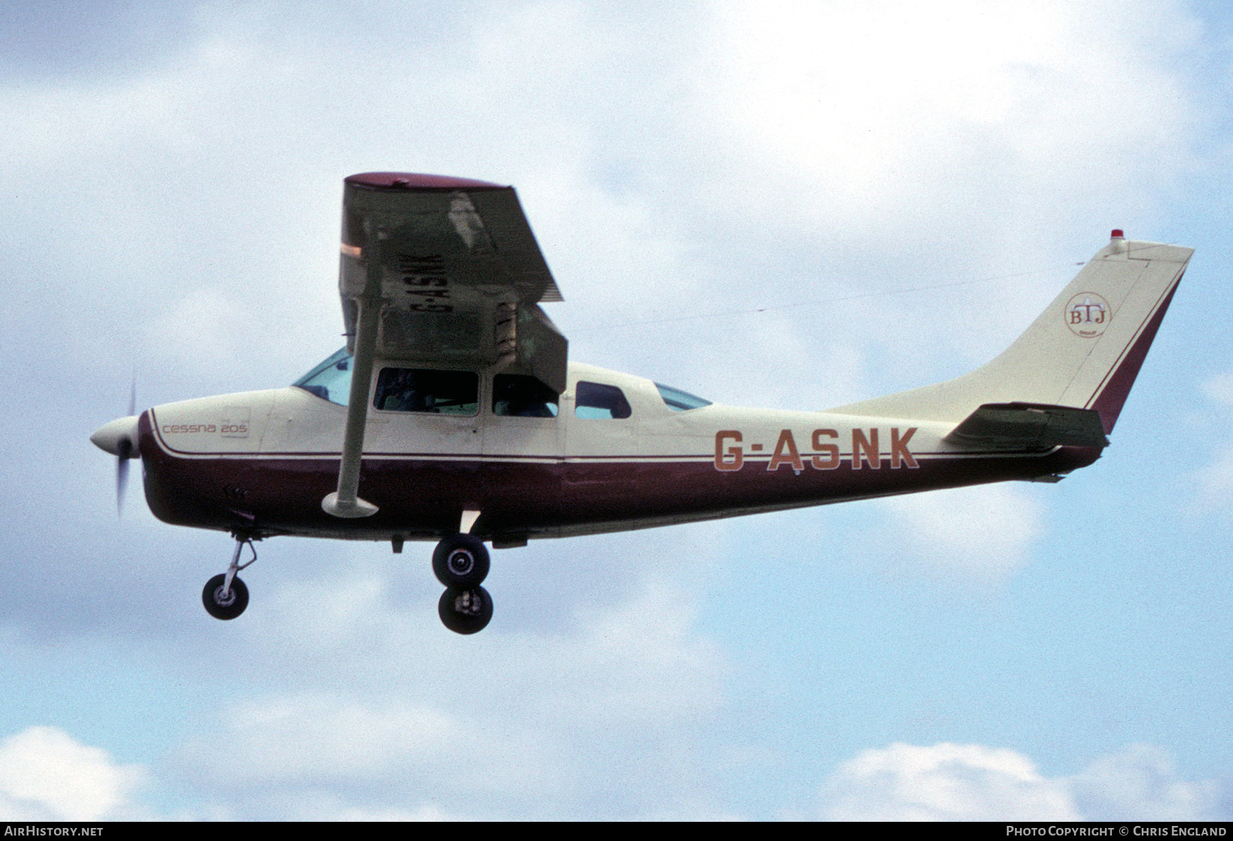 Aircraft Photo of G-ASNK | Cessna 210-5 | AirHistory.net #526460