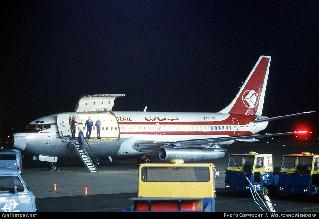 Aircraft Photo of 7T-VEE | Boeing 737-2D6C/Adv | Air Algérie | AirHistory.net #526593