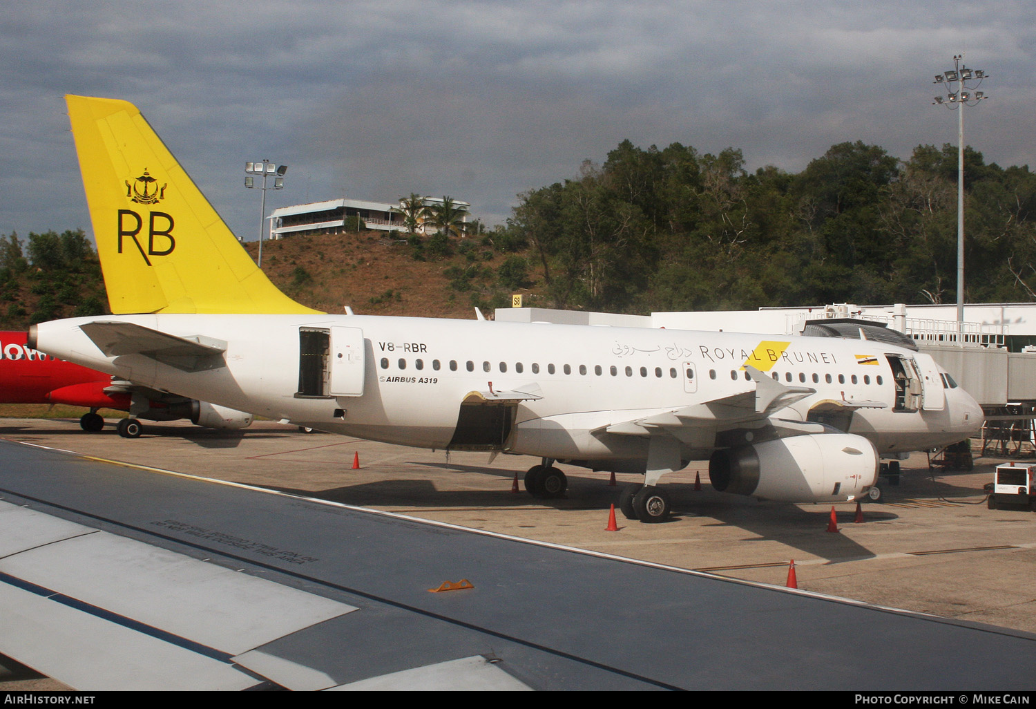 Aircraft Photo of V8-RBR | Airbus A319-132 | Royal Brunei Airlines | AirHistory.net #526675