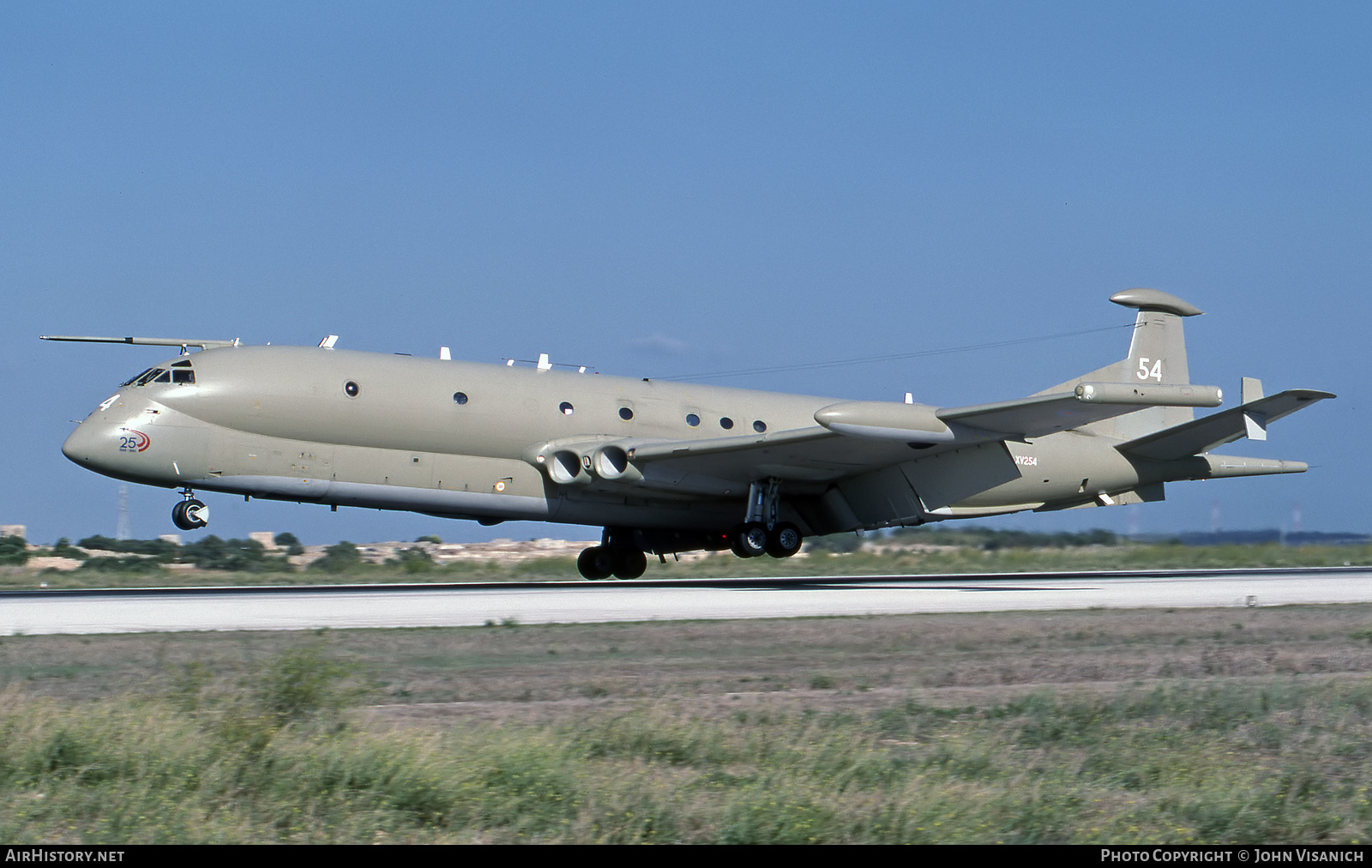 Aircraft Photo of XV254 | Hawker Siddeley HS-801 Nimrod MR.2P | UK - Air Force | AirHistory.net #526683